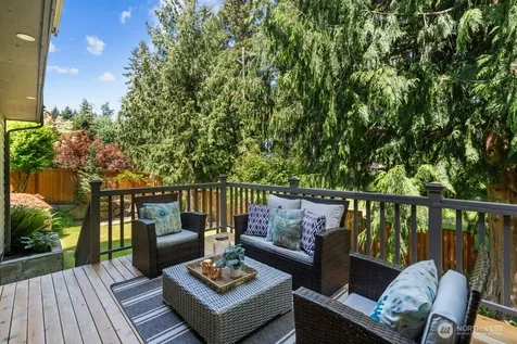 15732 111th Avenue NE Bothell WA 98011