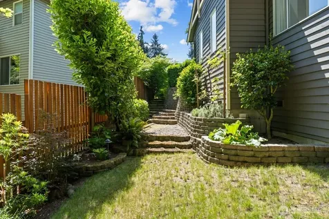15732 111th Avenue NE Bothell WA 98011