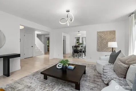 15732 111th Avenue NE Bothell WA 98011