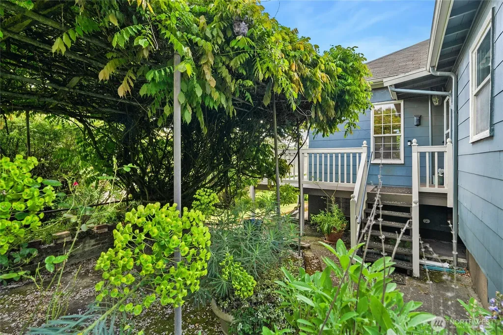 1012 20th Avenue S Seattle WA 98144