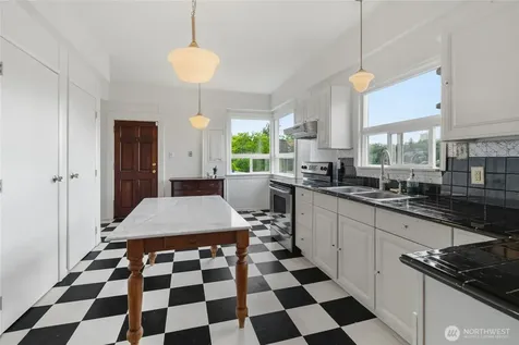 1012 20th Avenue S Seattle WA 98144