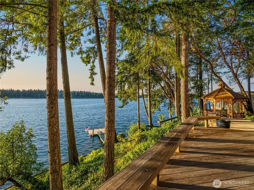 56 Silcox Island Lakewood WA 98498