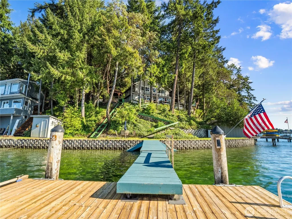 56 Silcox Island Lakewood WA 98498