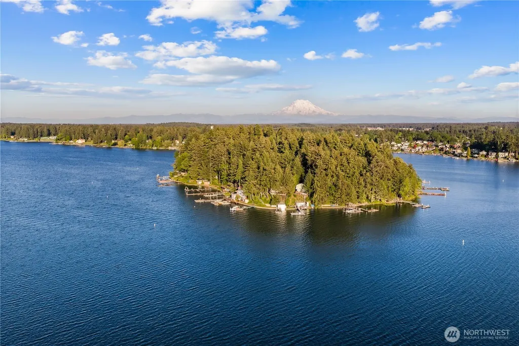 56 Silcox Island Lakewood WA 98498