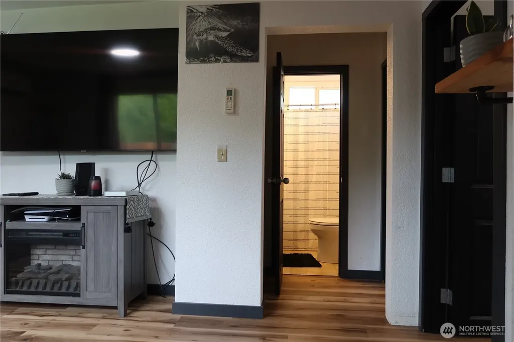 1405 Flower Avenue Port Orchard WA 98366