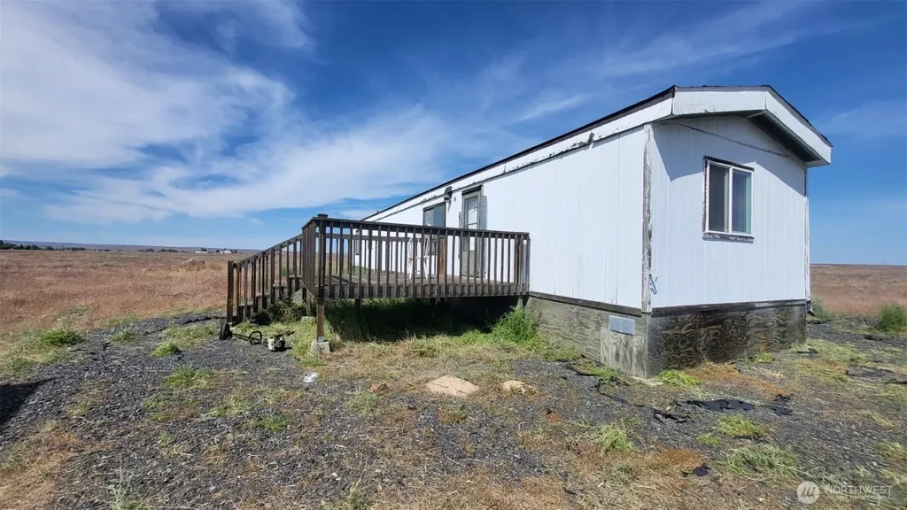 2750 NE Road 16 Soap Lake WA 98851
