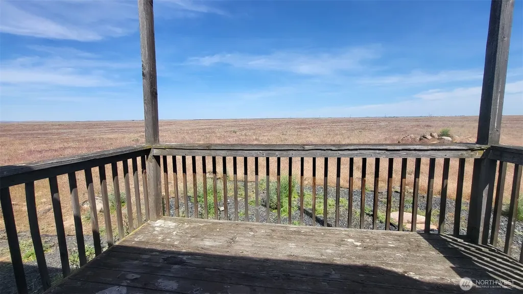 2750 NE Road 16 Soap Lake WA 98851