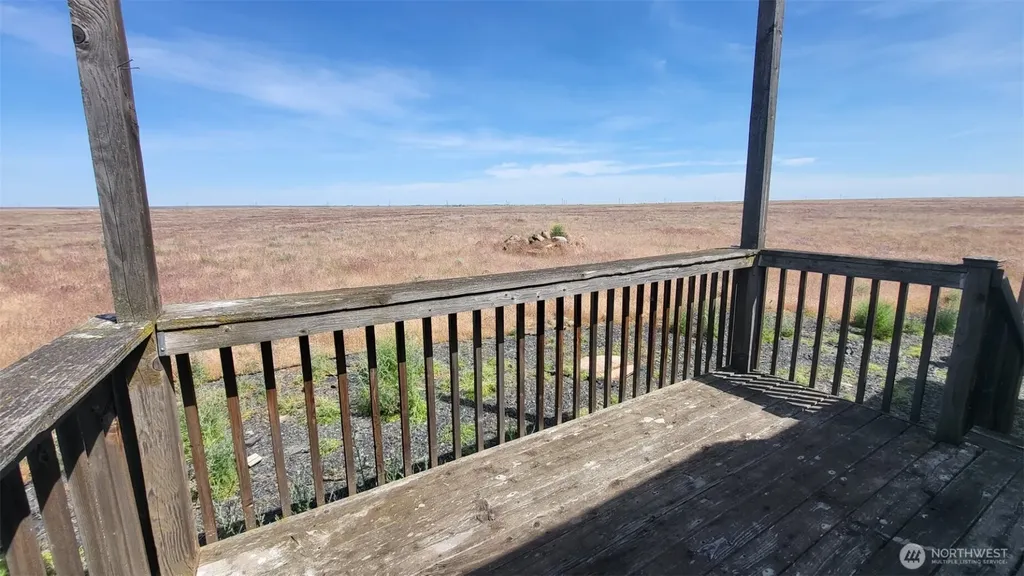 2750 NE Road 16 Soap Lake WA 98851