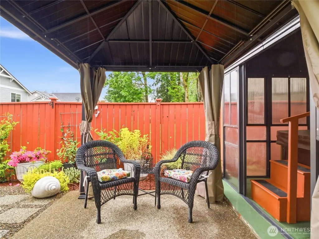 3709 4th Avenue NW Olympia WA 98502