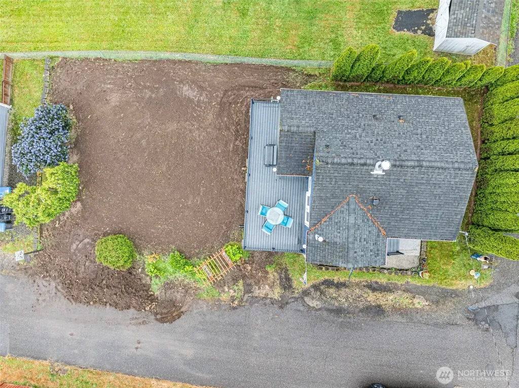 8016 E Daniels Loop Port Orchard WA 98366