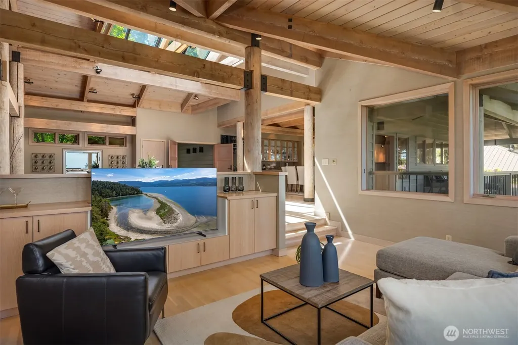 4065 E Sequim Bay Road Sequim WA 98382