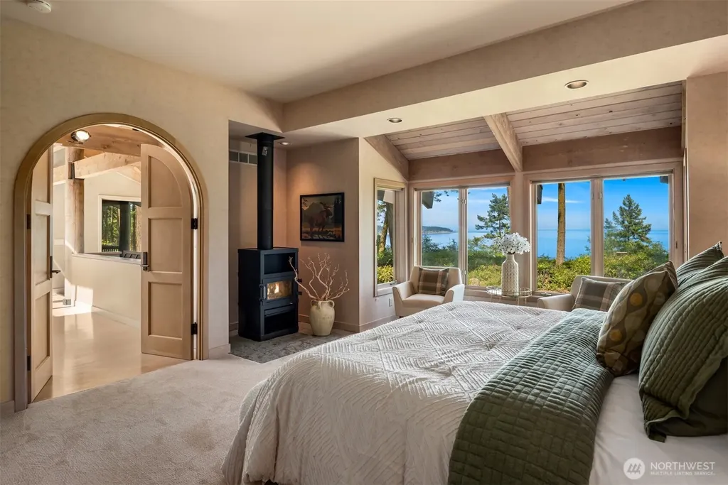 4065 E Sequim Bay Road Sequim WA 98382