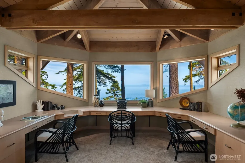4065 E Sequim Bay Road Sequim WA 98382