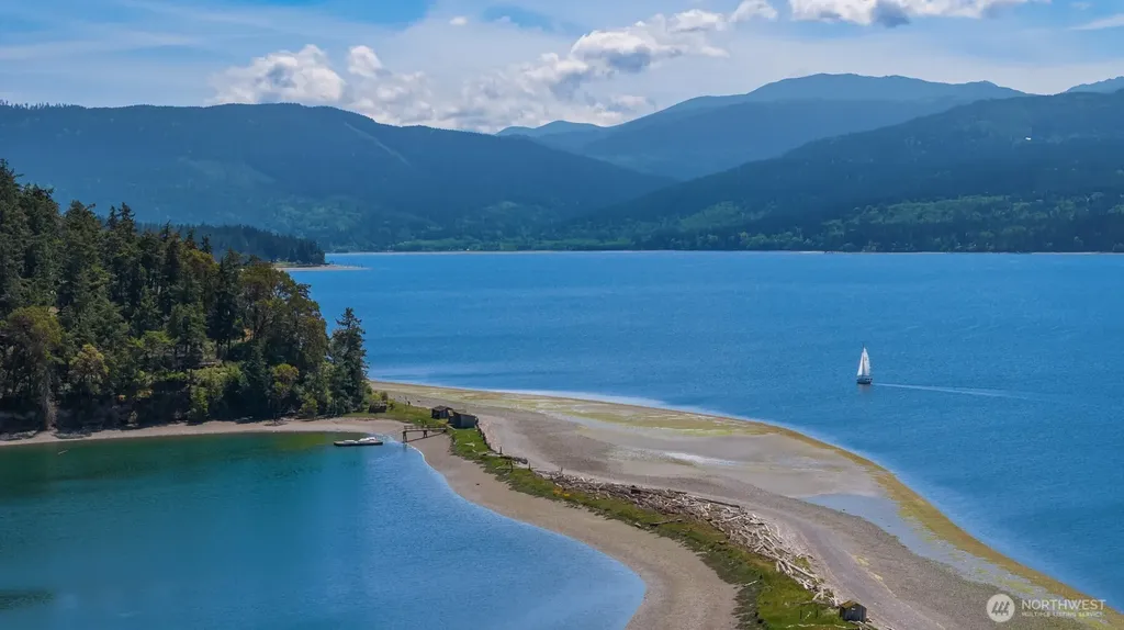 4065 E Sequim Bay Road Sequim WA 98382