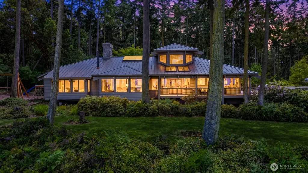 4065 E Sequim Bay Road Sequim WA 98382