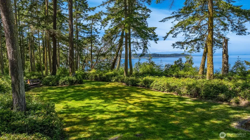 4065 E Sequim Bay Road Sequim WA 98382