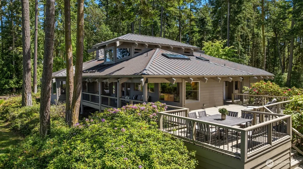 4065 E Sequim Bay Road Sequim WA 98382