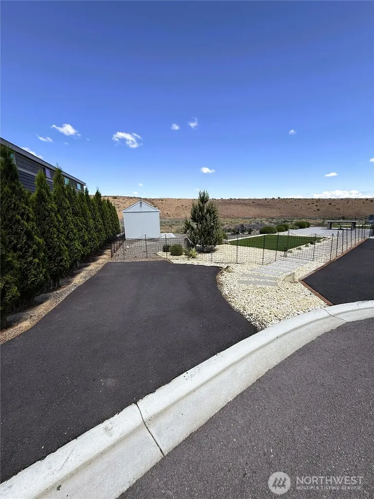 1769 Naches Wenas Road Selah WA 98942