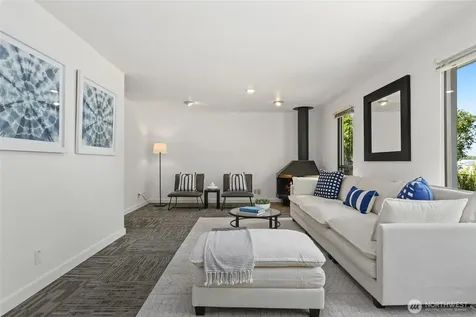 8210 SE 36th Street Mercer Island WA 98040