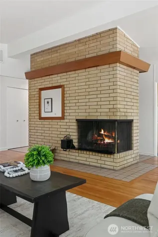8210 SE 36th Street Mercer Island WA 98040