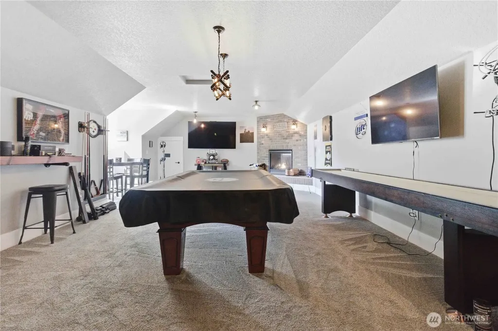 30 Forest Heights Cathlamet WA 98612
