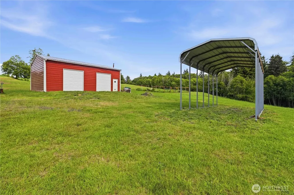 30 Forest Heights Cathlamet WA 98612