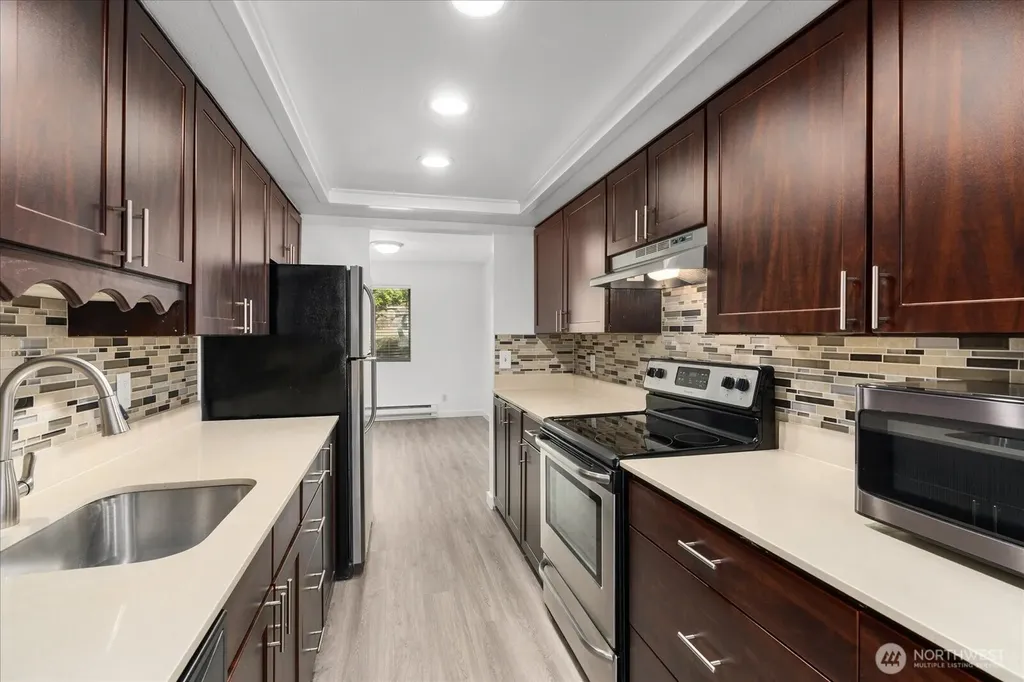 12517 NE 23rd Place Bellevue WA 98005