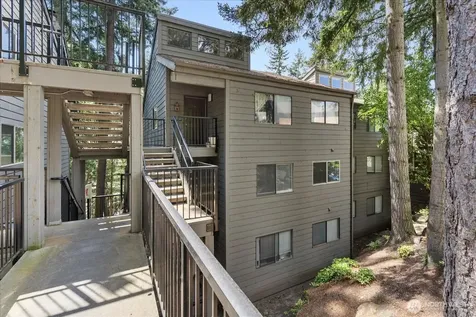 12517 NE 23rd Place Bellevue WA 98005