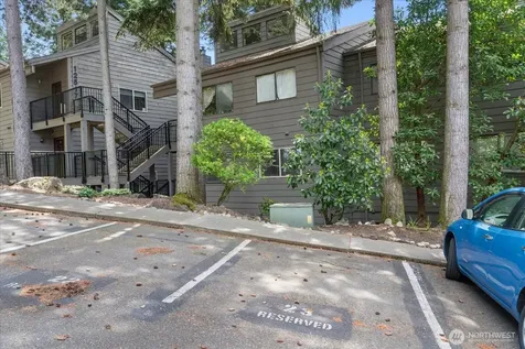 12517 NE 23rd Place Bellevue WA 98005