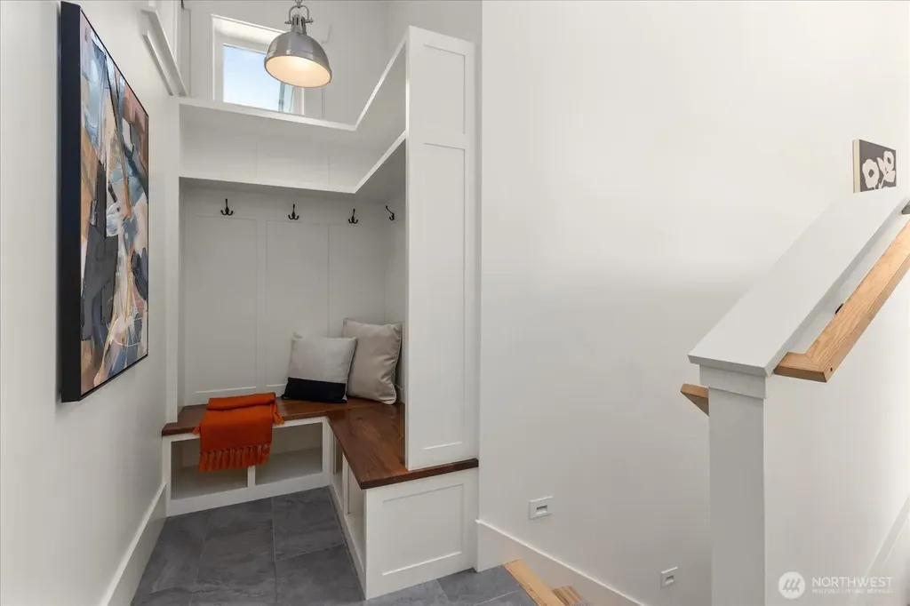 2629 E Valley Street Seattle WA 98112