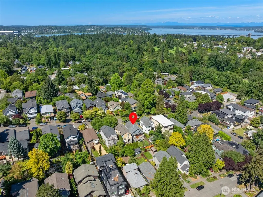 2629 E Valley Street Seattle WA 98112