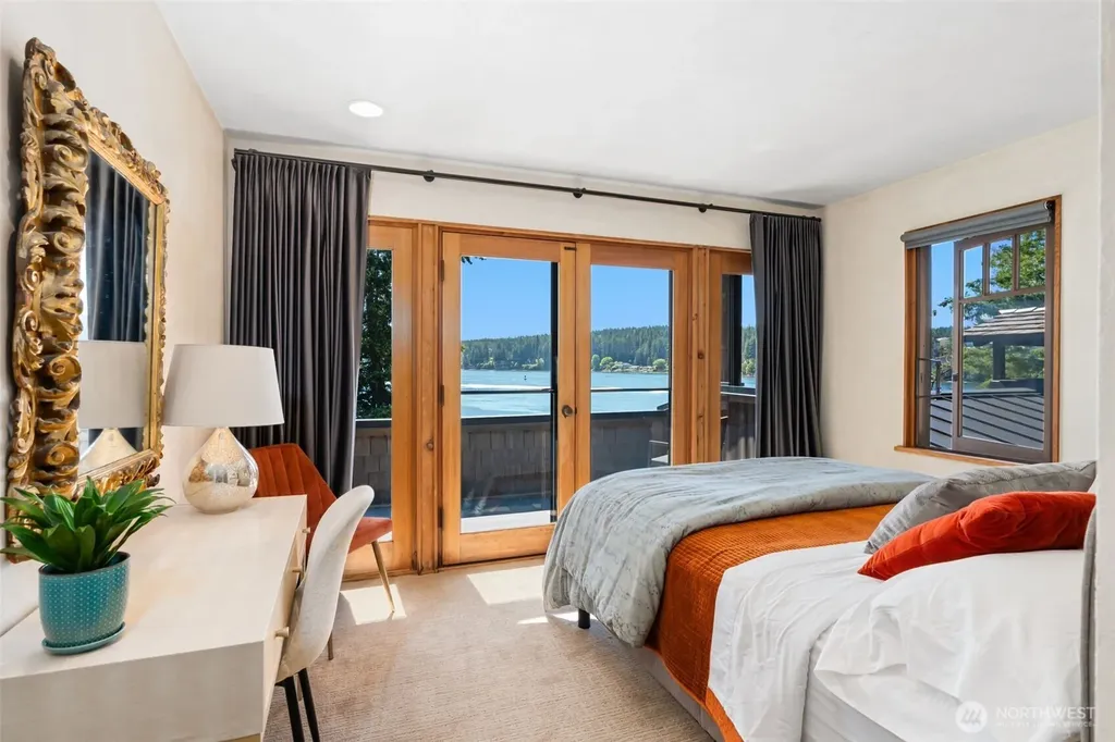 16223 Reitan Road NE Bainbridge Island WA 98110