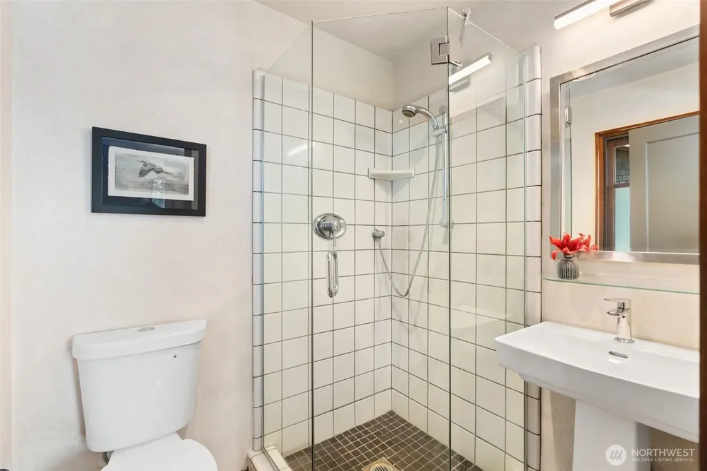 16223 Reitan Road NE Bainbridge Island WA 98110