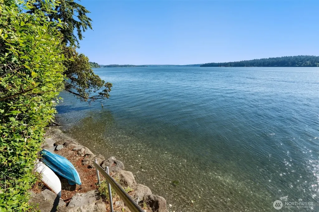 16223 Reitan Road NE Bainbridge Island WA 98110