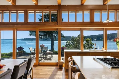 16223 Reitan Road NE Bainbridge Island WA 98110