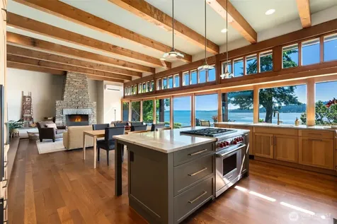16223 Reitan Road NE Bainbridge Island WA 98110