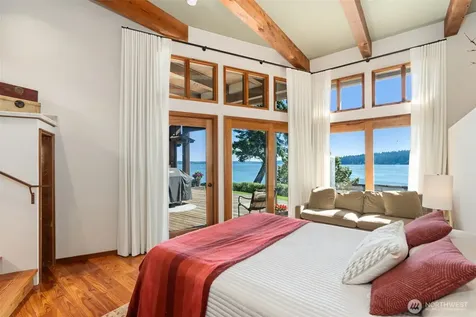 16223 Reitan Road NE Bainbridge Island WA 98110