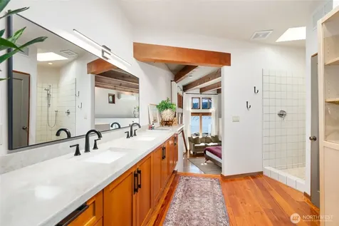 16223 Reitan Road NE Bainbridge Island WA 98110