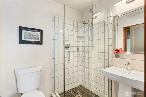 16223 Reitan Road NE Bainbridge Island WA 98110