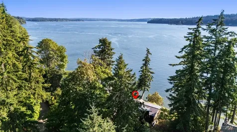 16223 Reitan Road NE Bainbridge Island WA 98110