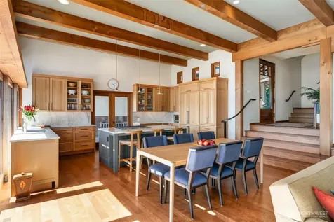 16223 Reitan Road NE Bainbridge Island WA 98110