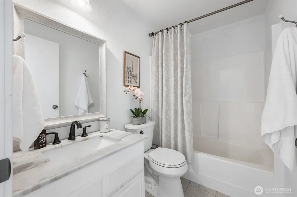 8017 196th Street SW Edmonds WA 98026