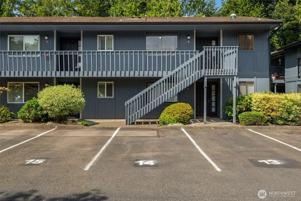 8017 196th Street SW Edmonds WA 98026
