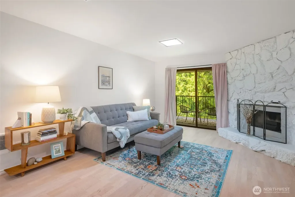 8017 196th Street SW Edmonds WA 98026