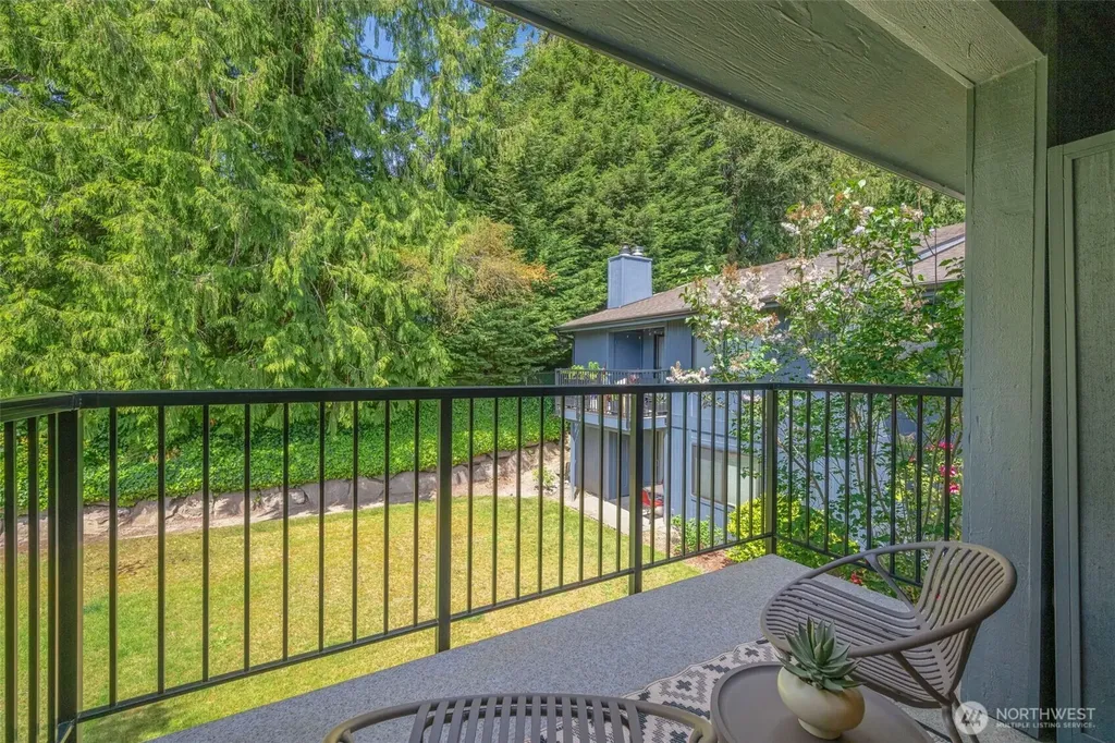 8017 196th Street SW Edmonds WA 98026
