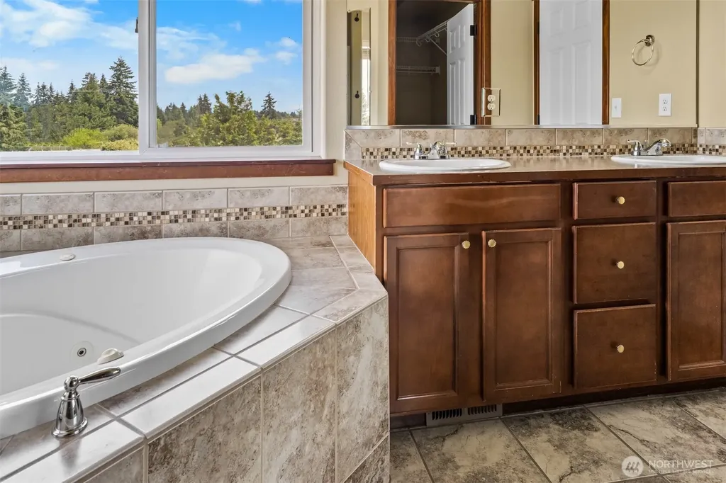 16458 Canal Court SE Yelm WA 98597