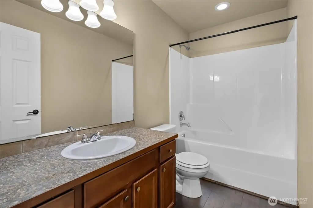 16458 Canal Court SE Yelm WA 98597
