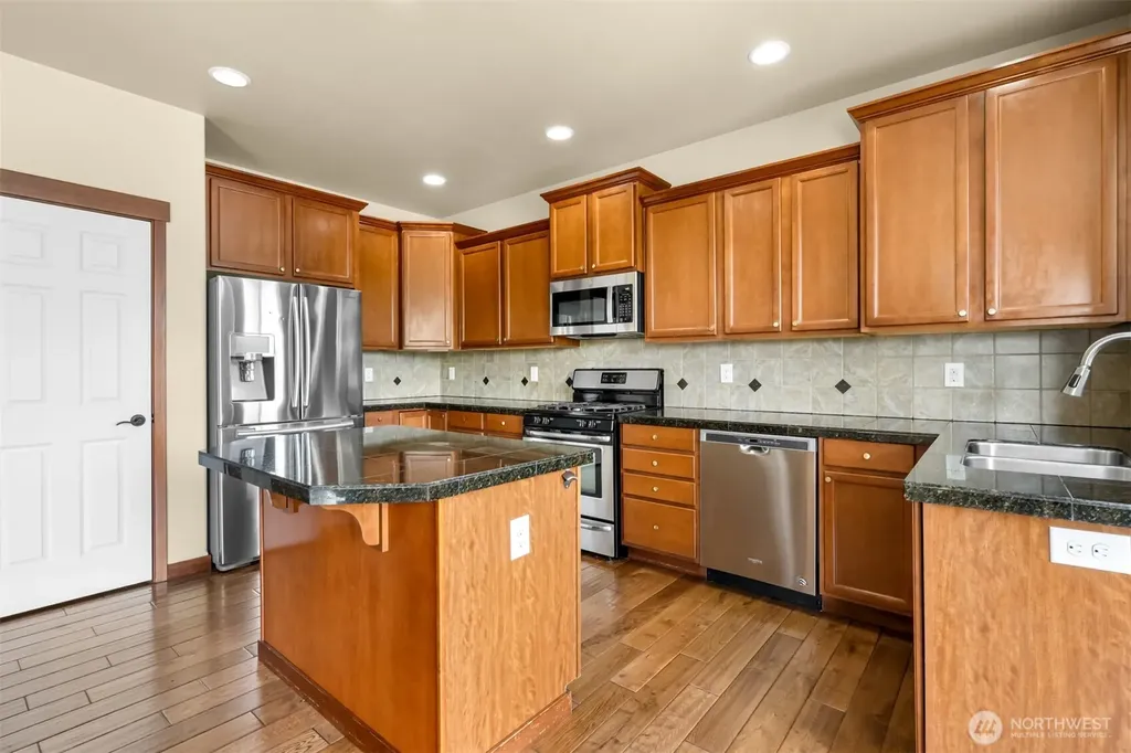 16458 Canal Court SE Yelm WA 98597