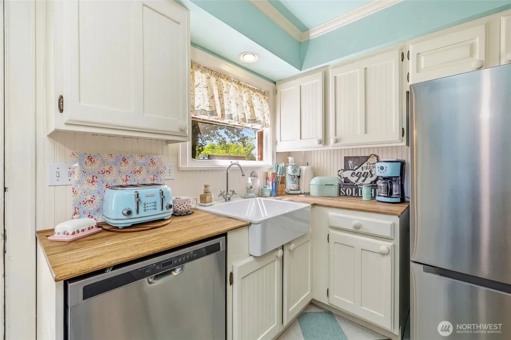 214 15th Street Lynden WA 98264