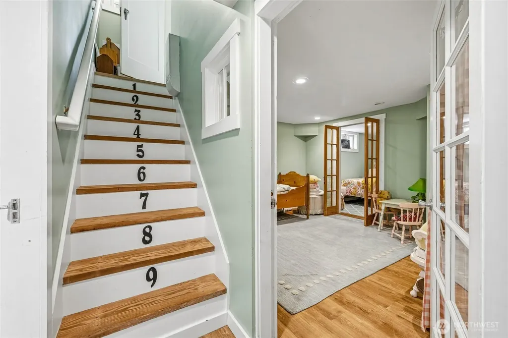 214 15th Street Lynden WA 98264